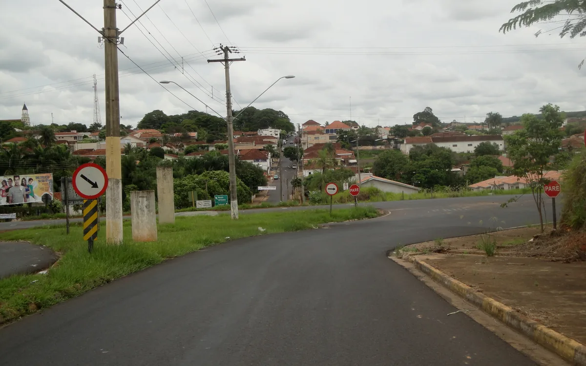Vista de Tabapuã · SP Vista de Tabapuã, SP, a partir do acesso pela rodovia Dr. Alberto Ortenblad
